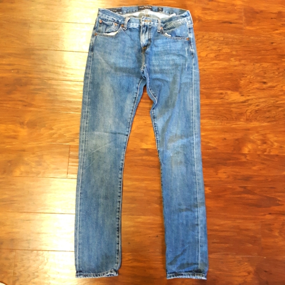 Lucky Brand 110 skinny blue jeans